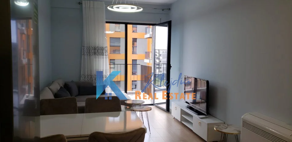Tirane, jepet me qera apartament 1+1 Kati 7, 65 m² (Kompleksi Asl 2, ish Venue)
