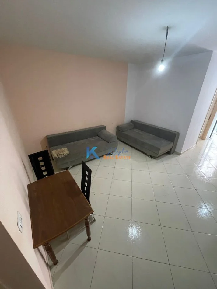 Tirane, jepet me qera apartament 1+1 Kati 2, 65 m² 450 € (Don Bosko, afer Vizion Plus)