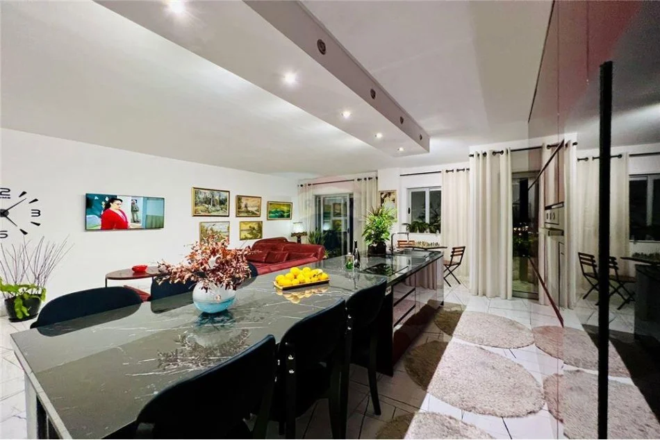 Tirane, shitet apartament 2+1 Kati 3, 136 m² 330.000 € (Rruga Hamdi Sina - Liqeni i Thatë)