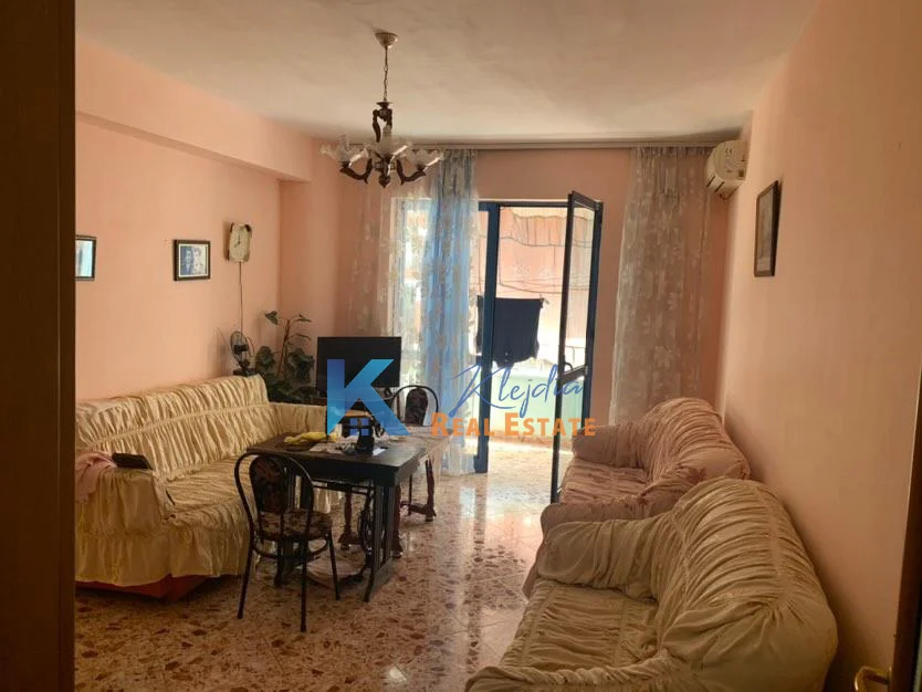 Tirane, shes apartament 1+1+Ballkon Kati 4, 56 m² 135.000 € (Rruga e Elbasanit, afer Deges se Thesarit)