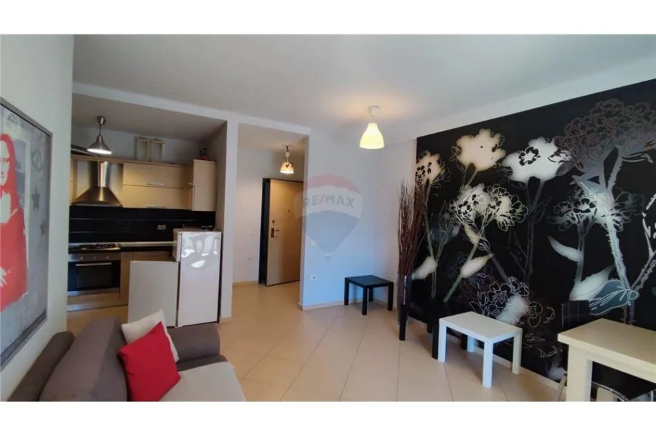 Tirane, shitet apartament 1+1 Kati 4, 74 m² 155.000 € (Rruga e Kavajës - Globe)