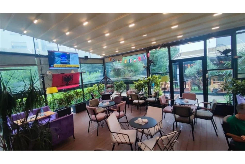 Tirane, shitet lokal Kati 0, 100 m² 365.000 € (Astir)