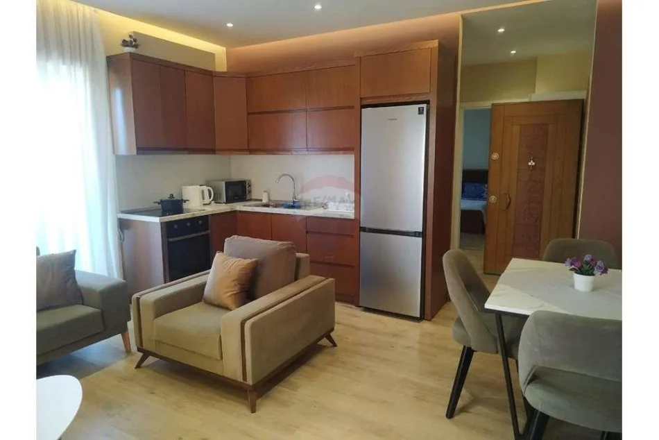 Tirane, jepet me qera apartament 1+1 Kati 7, 77 m² 500 € (Don Bosko)