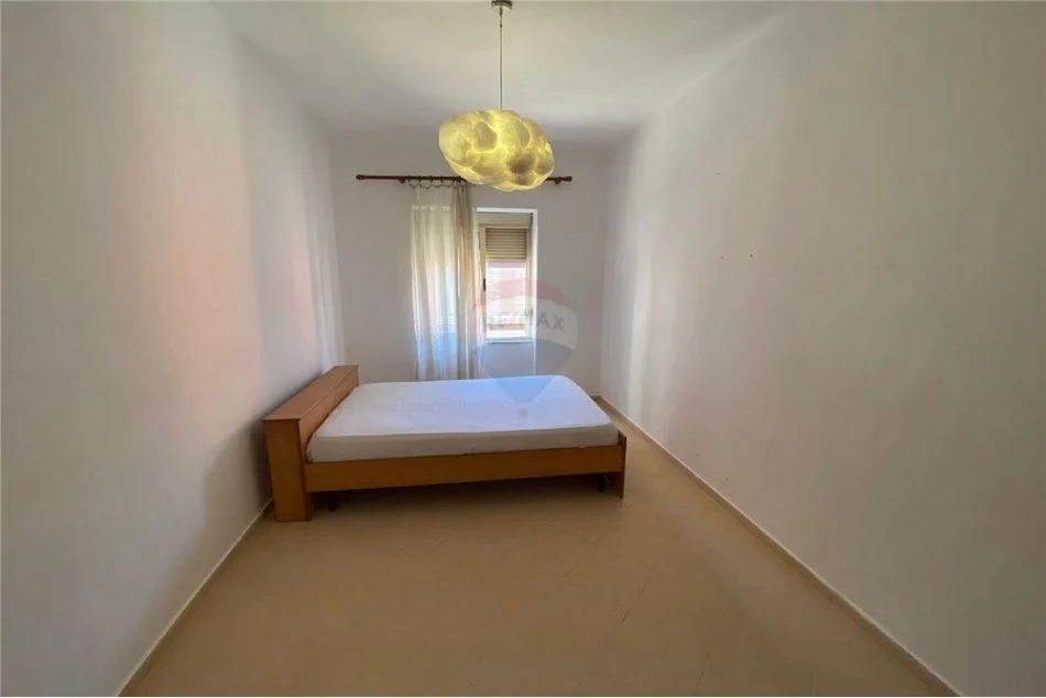 Tirane, shitet apartament 2+1 Kati 1, 64 m² 169.000 € (Qender)