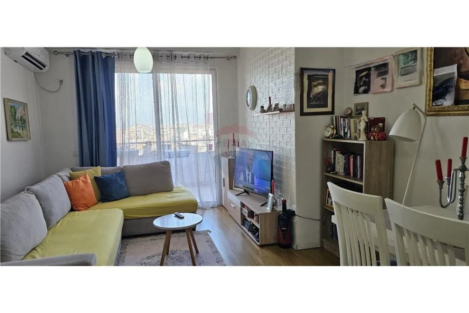 Tirane, shitet apartament 1+1 Kati 2, 61 m² 127.000 € (Kodra e Diellit)