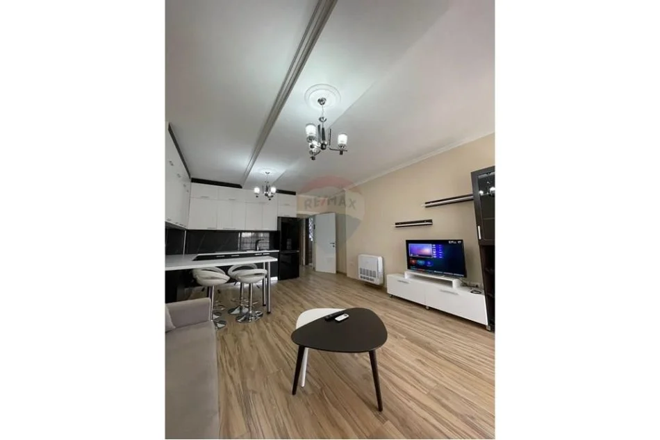 Tirane, shitet apartament 2+1 Kati 7, 96 m² 235.000 € (Rruga Robert Shvarc - Komuna e Parisit)