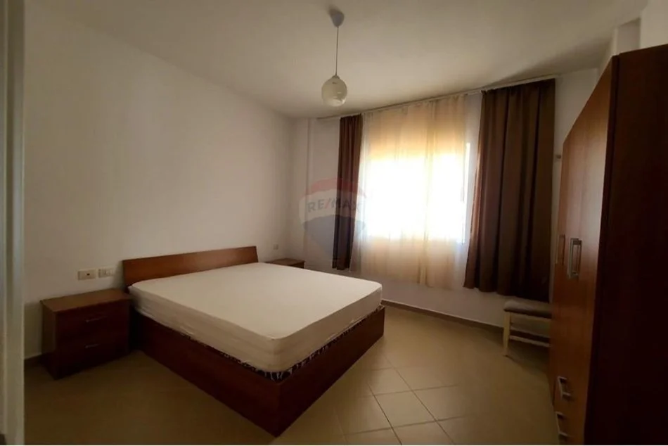 Tirane, jepet me qera apartament 2+1 , 75 m² 480 € (Don Bosko)