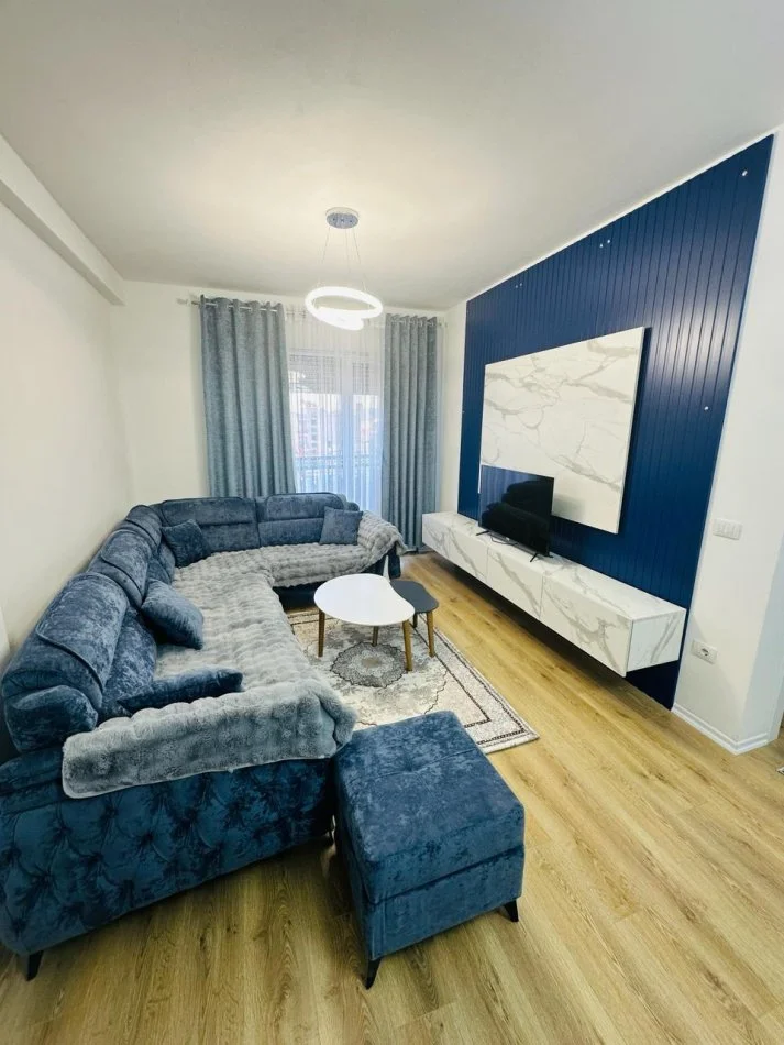 Tirane, jepet me qera apartament 2+1+2 Kati 6, 80 m² 600 €