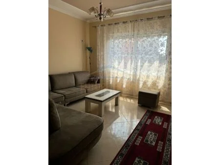 Tirane, shitet apartament 1+1 Kati 2, 71 m² 86.000 € (Rruga Rexhep Bastari, Fresku, Tirane, AREA43300)