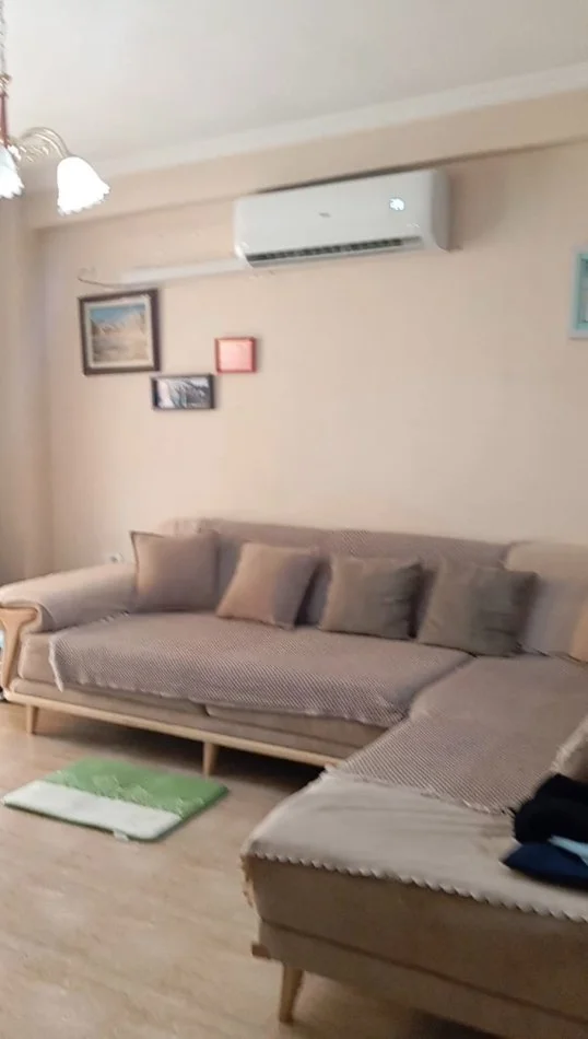Tirane, shitet apartament 1+1 Kati 5, 1 m² 83.000 € (pallatet cabej)