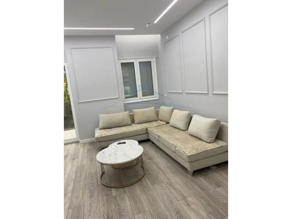 Vlore, shitet apartament 2+1 Kati 1, 112 m² 190.000 € (Lagjia 10 Korriku Vlore)