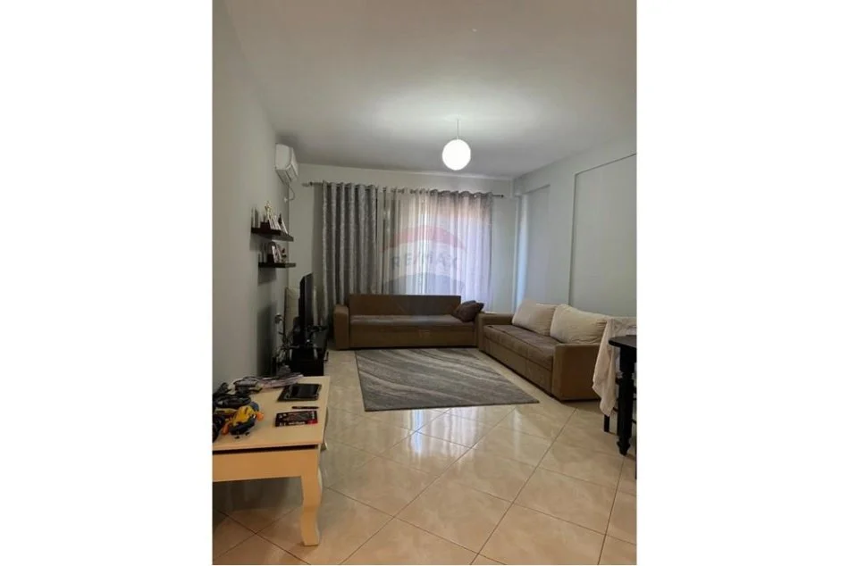 Tirane, shitet apartament 2+1 Kati 2, 100 m² 127.000 € (Astir)