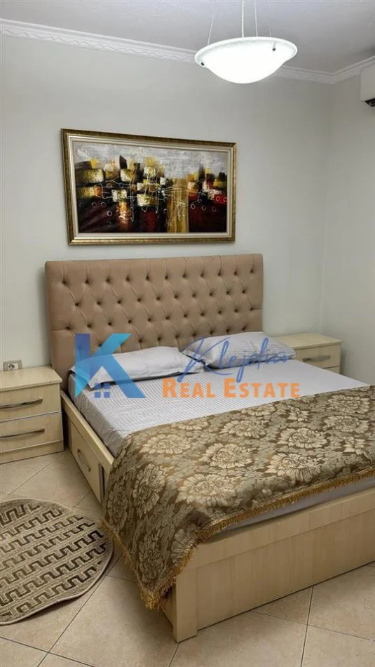 Tirane, jepet me qera apartament 2+1 Kati 5, 90 m² 600 € (Don Bosko, Viva Market)