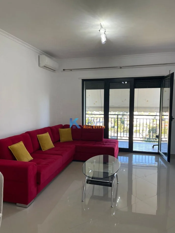 Tirane, jap me qera apartament 1+1+Ballkon Kati 6, 75 m² 450 € (Unaza e Re, Kompleksi Green City)