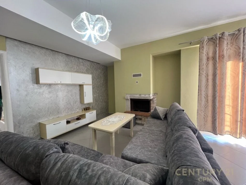 Tirane, jepet me qera apartament 2+1 Kati 3, 124 m² 500 € (Rruga "Irfan Tershana", Vilat Gjermane)