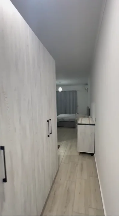 Vlore, jepet me qera garsonier , Kati 2, 30 m² 250 € (ish-Kombinati i Peshkut) RV45343