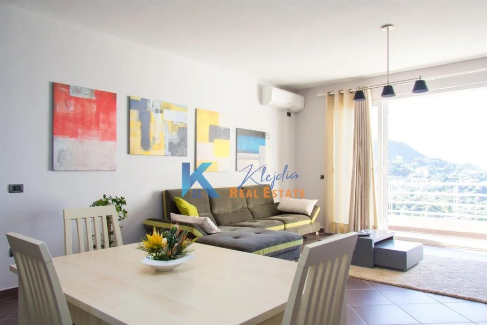 Tirane, jap me qera apartament 2+1+Ballkon Kati 3, 140 m² 1.000 € (Rezidenca Kodra e Diellit 1)