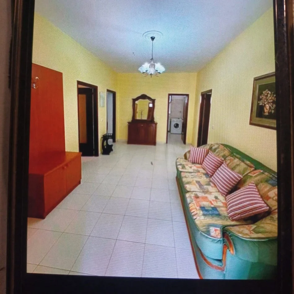 !DHENE!Durres, jepet me qera Vile 1+1 Kati 1, 350 €