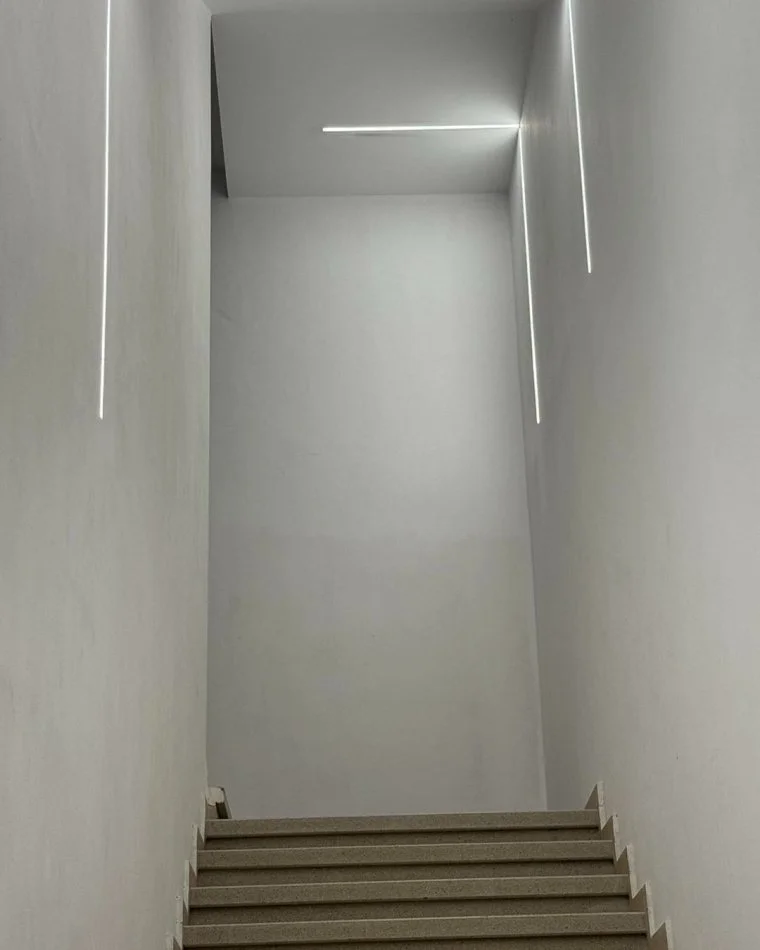Tirane, shes apartament 2+1+Ballkon Kati 3, 90 m² 162.000 € (Rr. Kavajes)