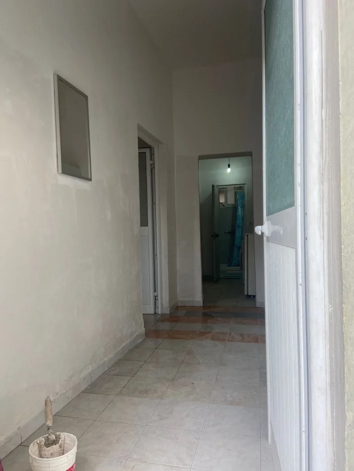 Vlore, jepet me qera apartament 1+1 Kati 0, 55 m² 150 € (te shkolla Xhyeri, Vlorë) RV46485