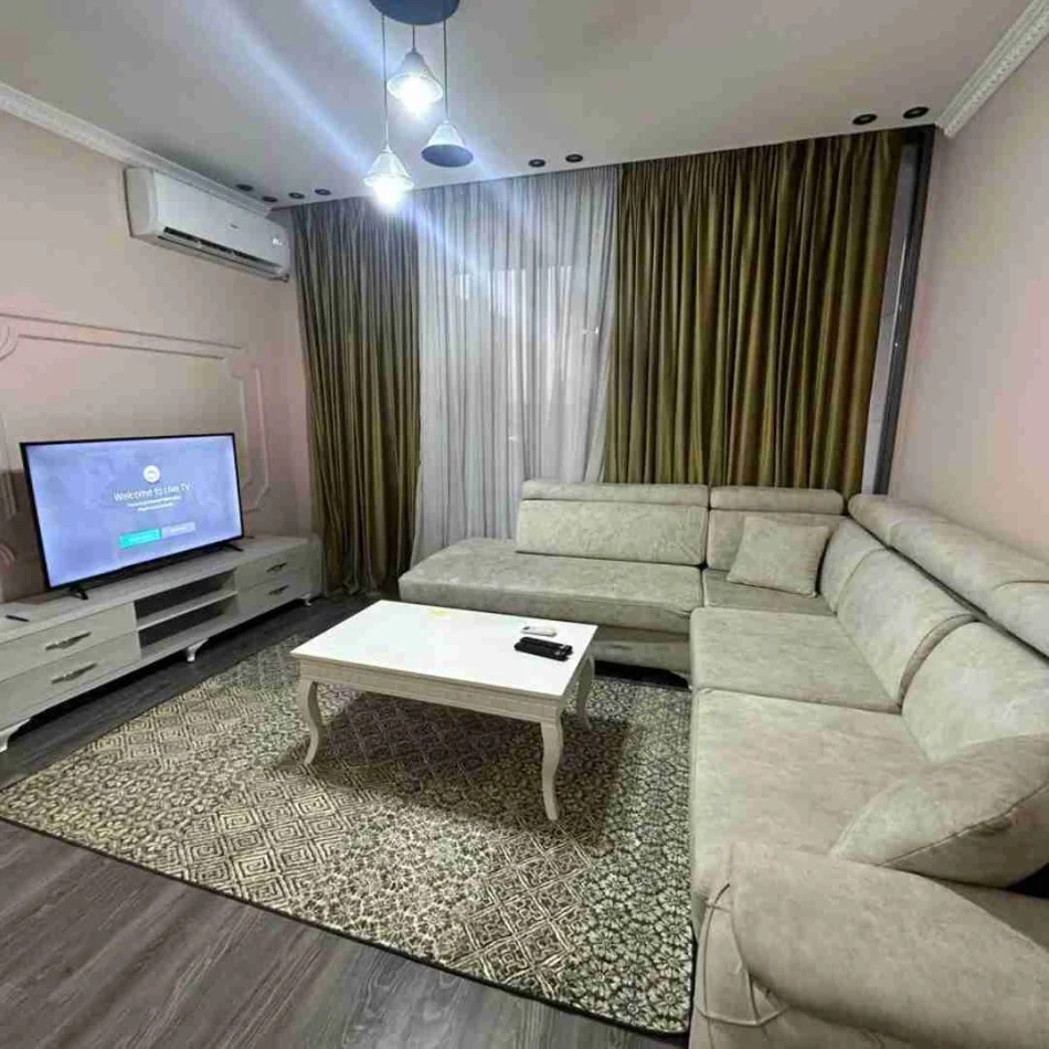Tirane, jepet me qera apartament 2+1+Ballkon Kati 5, 105 m² 750 € (DON BOSKO)