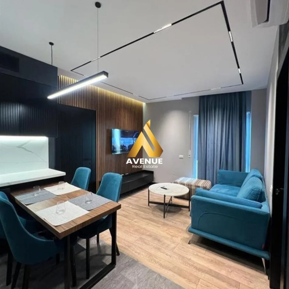 Tirane, jepet me qera apartament 2+1+Ballkon Kati 4, 80 m² 1.500 € (Rruga e Barrikadave)