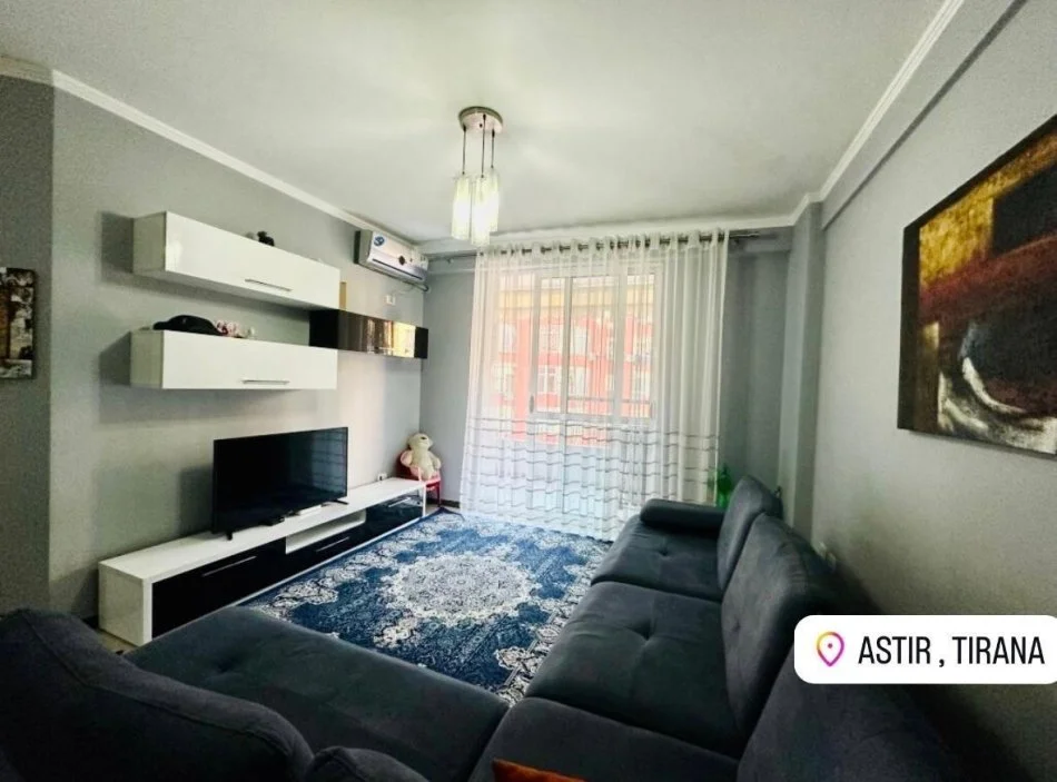 Tirane, jap me qera apartament 2+1+Ballkon Kati 5, 80 m² 500 € (Ne Astir, afer bar Bohem)