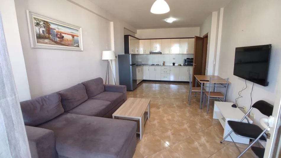 Tirane, jepet me qera apartament 1+1+Ballkon Kati 7, 70 m² 390 € (Shkolla e Baletit, prane Tregut Elektrik)