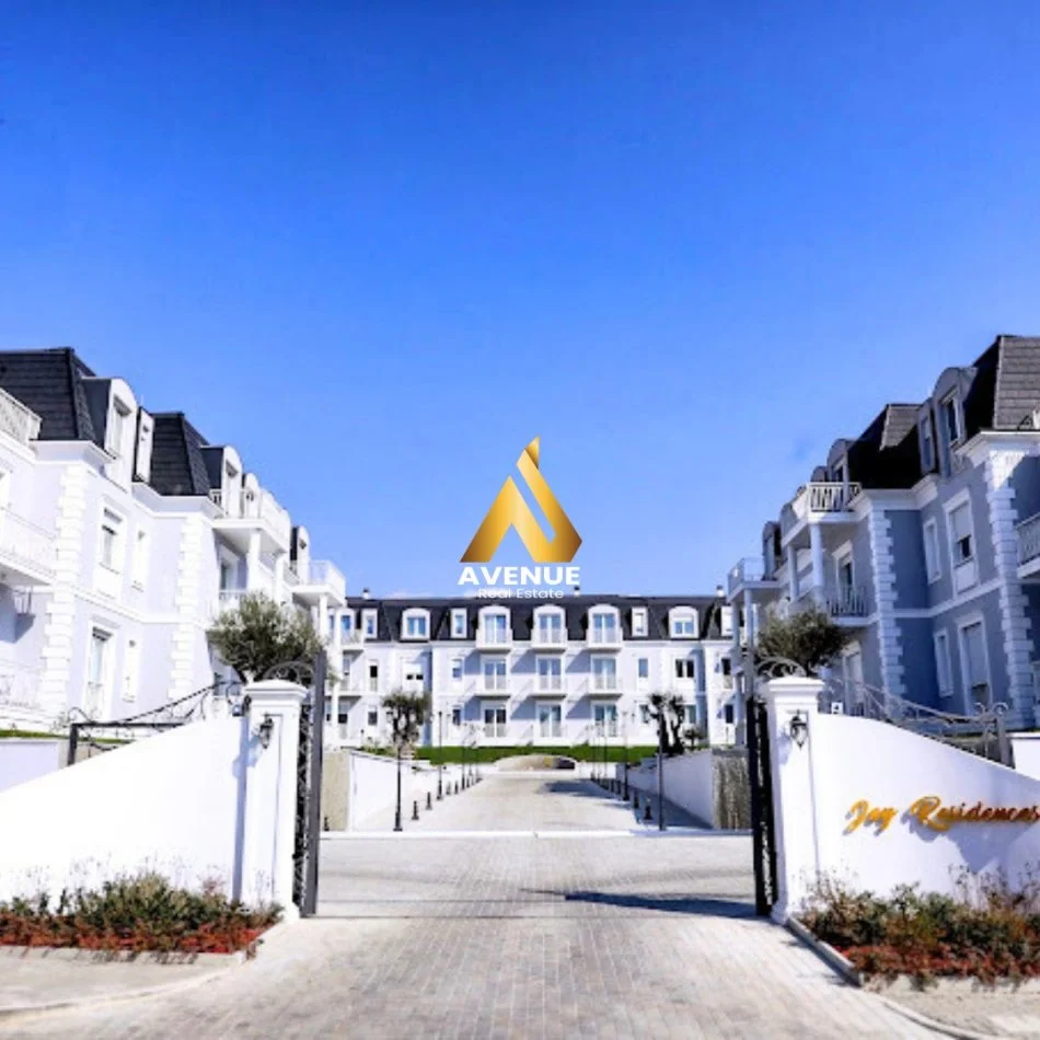 Tirane, shitet 2+1+Ballkon Kati 1, 94 m² 285.000 € (rruga e vilave)