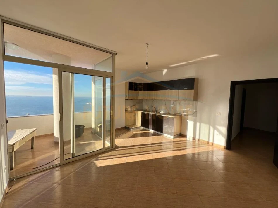 Durres Plazh, shitet 1+1+Aneks+Ballkon Kati 5, 66 m² 135.000 € (plazhi rrota e kuqe durres)