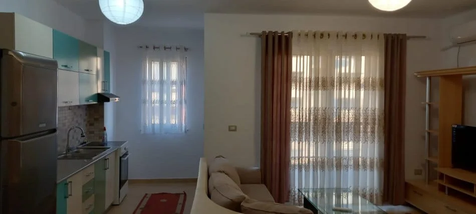 Tirane, jepet me qera apartament 2+1 Kati 4, 107 m² 500 € (Astir, prane Ozone)