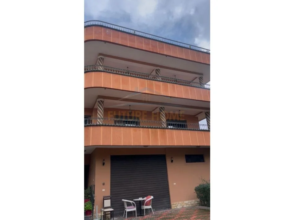 Tirane, shitet Vile 4 Katshe Kati 0, 175 m² 1.380.000 € (Rruga Selaudin Zorba, AREA39535)