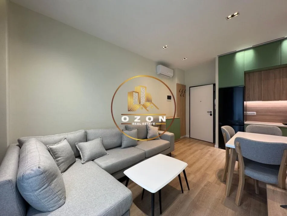 Tirane, jepet me qera apartament 1+1 Kati 3, 50 m² 650 € (Myslym Shyr)