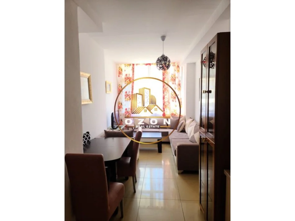 Tirane, shitet 2+1 Kati 1, 175.000 € 