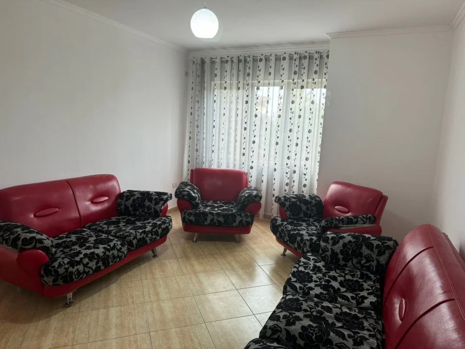 Tirane, shitet apartament 1+1 Kati 2, 80 m² 92.000 € (Fresk)