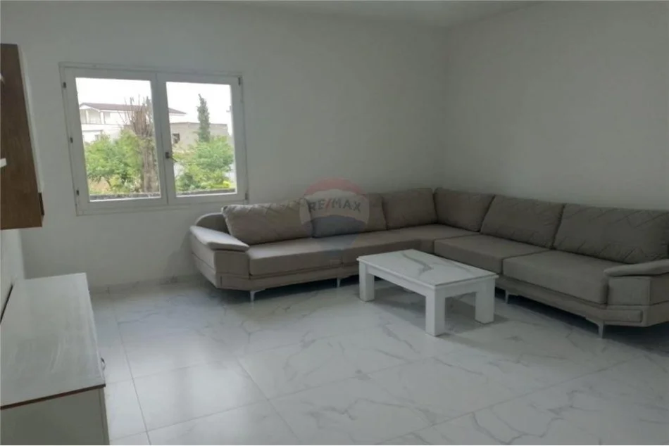 Tirane, jepet me qera apartament 2+1 Kati 3, 100 m² 400 € (Jordan Misja Don Bosko)