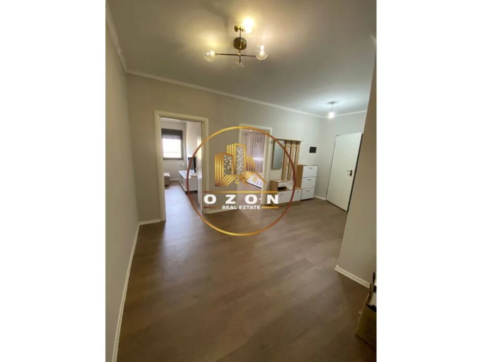 Tirane, jepet me qera apartament 1+1 Kati 6, 85 m² 600 €