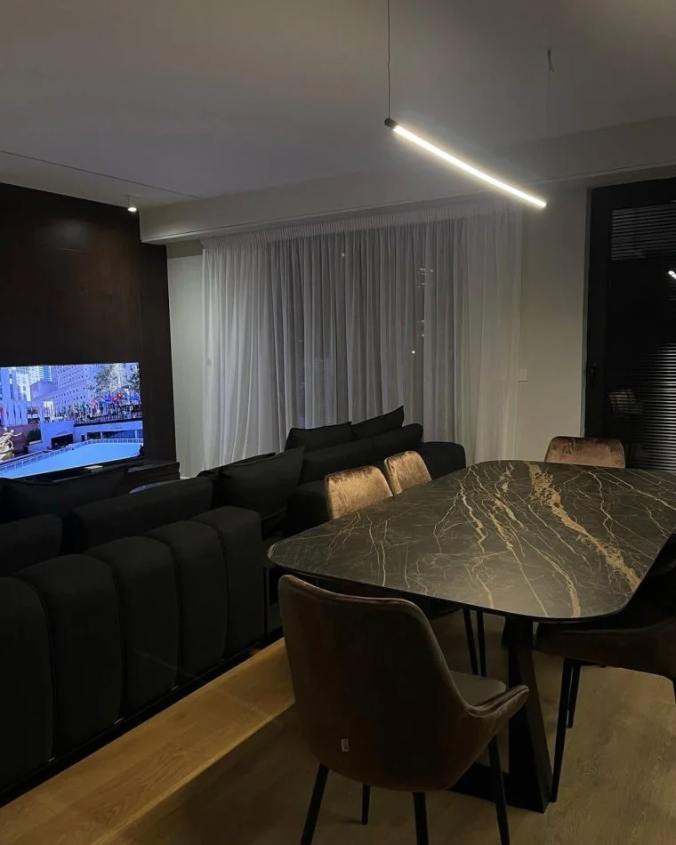 Tirane, shitet apartament duplex 3+1 Kati 15, 189 m² 443.500 € (Rruga e Kavajes)