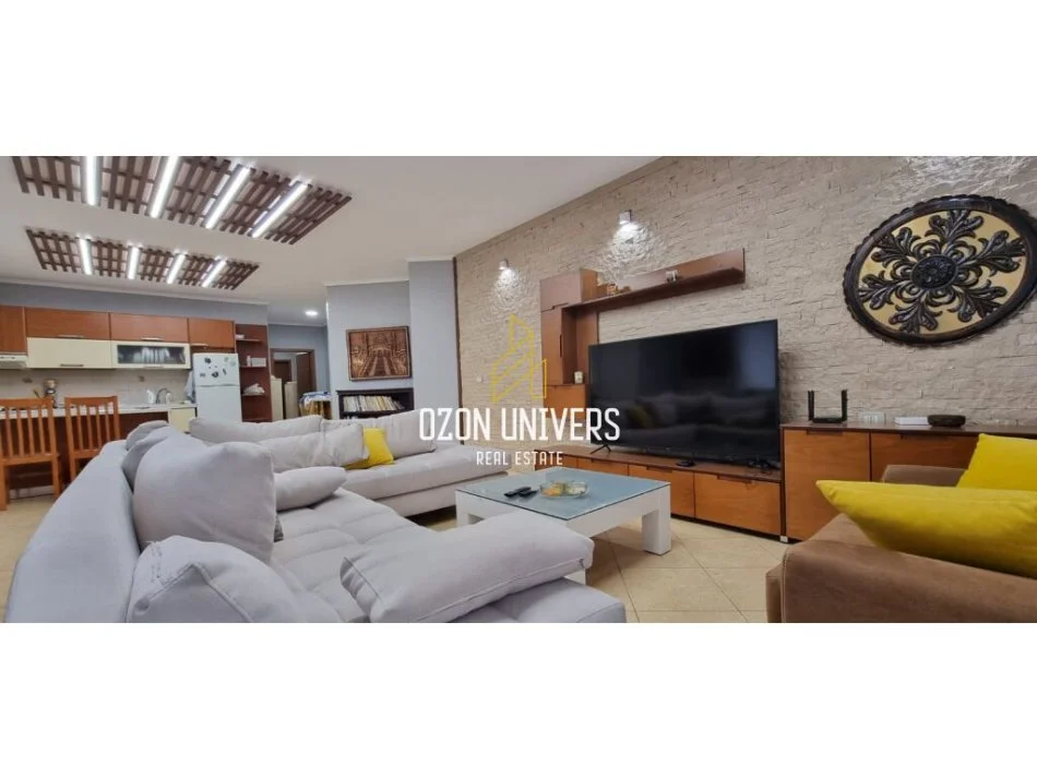 Tirane, jepet me qera apartament 2+1 Kati 2, 125 m² 1.300 € (rruga e kosovareve)