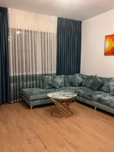 Tirane, jepet me qera apartament 1+1+Ballkon Kati 2, 60 m² 470 € (Selite, prane AKU)