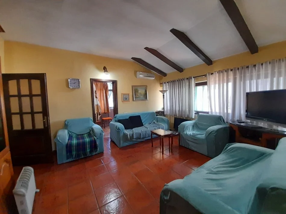 Tirane, shitet apartament 3+1 Kati 3, 117 m² 155.000 € (Rruga 4 Deshmoret)