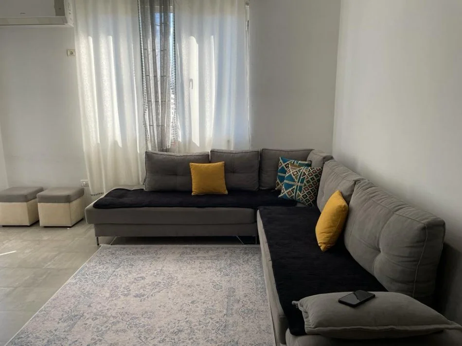 Tirane, shitet apartament 1+1+Ballkon Kati 6, 70 m² 110.000 € (Sokrat Miho)