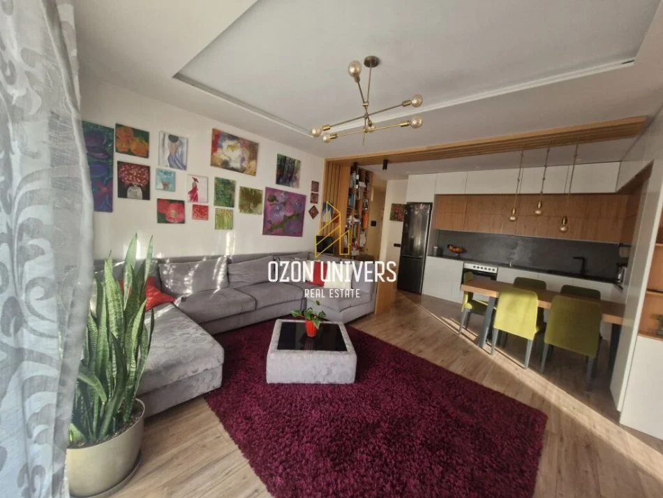 Tirane, shitet apartament 2+1 Kati 4, 112 m² 210.000 € (Qytet Studenti)