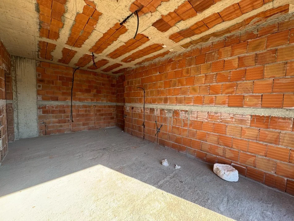 Tirane, shitet apartament 2+1 Kati 2, 92 m² 73.600 € (KAMEZ)