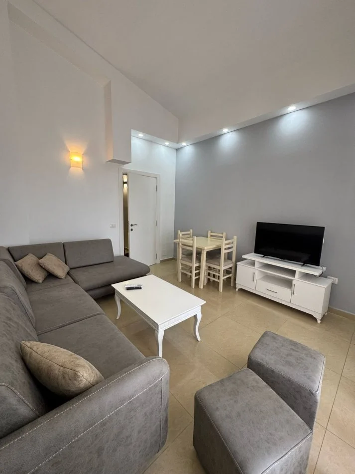 Tirane, jepet me qera apartament 1+1 Kati 6, 60 m² 500 € (Kodra e Diellit)