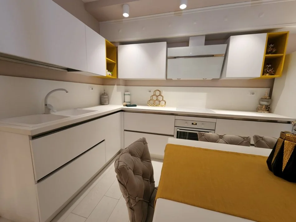 Tirane, jepet me qera apartament 2+1+Ballkon Kati 2, 107 m² 1.500 € (Kopshti Zoologjik)