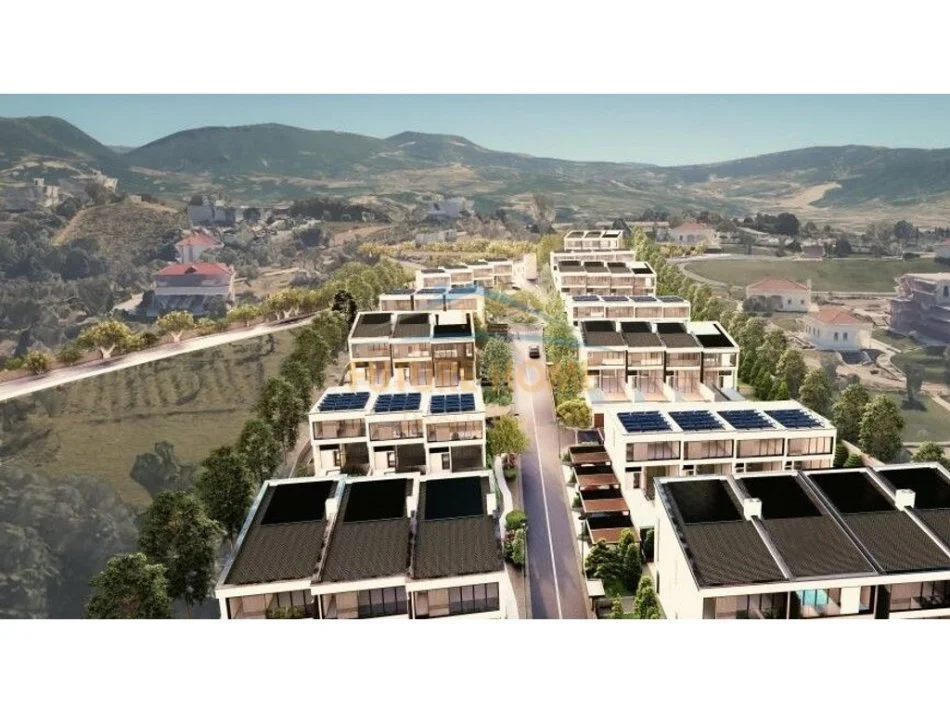 Tirane, shitet , 430.000 €