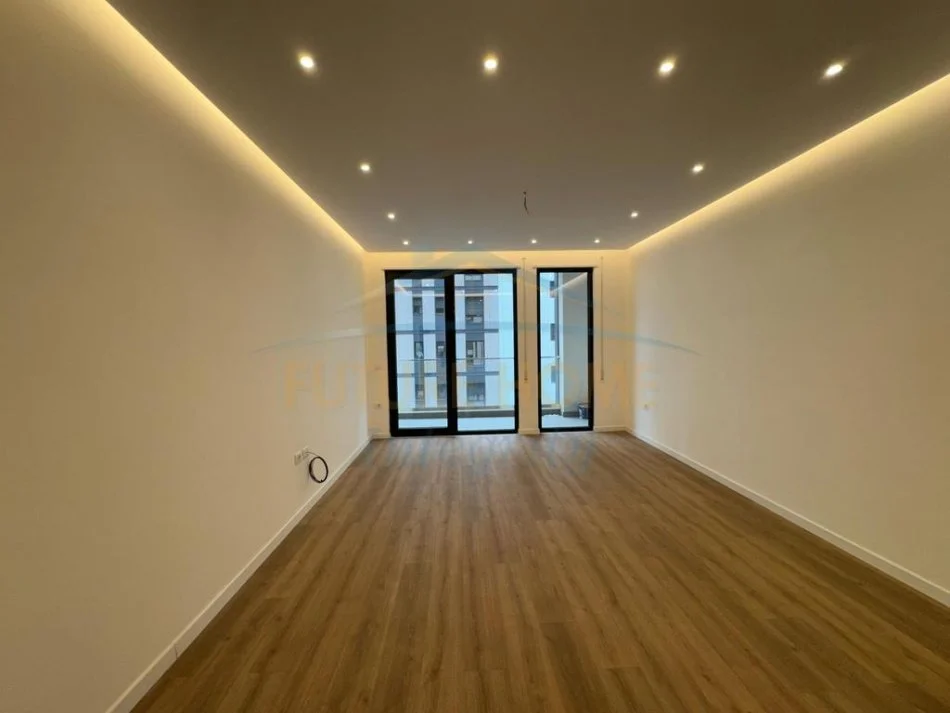 Tirane, shitet apartament 2+1+Aneks+Ballkon Kati 2, 103 m² 189.500 € (porcelan)