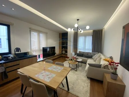 Qera, Apartament 1+1+Post Parkimi, Kompleksi Arlis, Rruga e Dibres, Tiranë. AREA49850