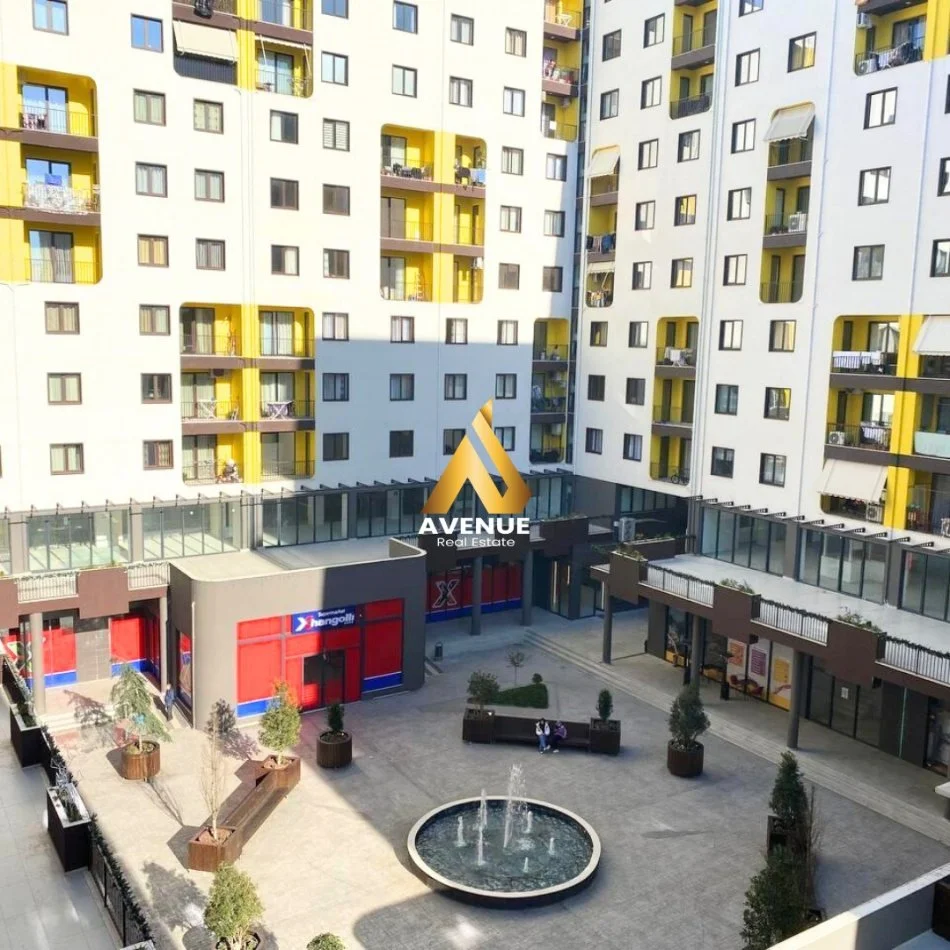 Tirane, jepet me qera apartament 2+1+Ballkon Kati 6, 92 m² 500 € (3 deshmoret)